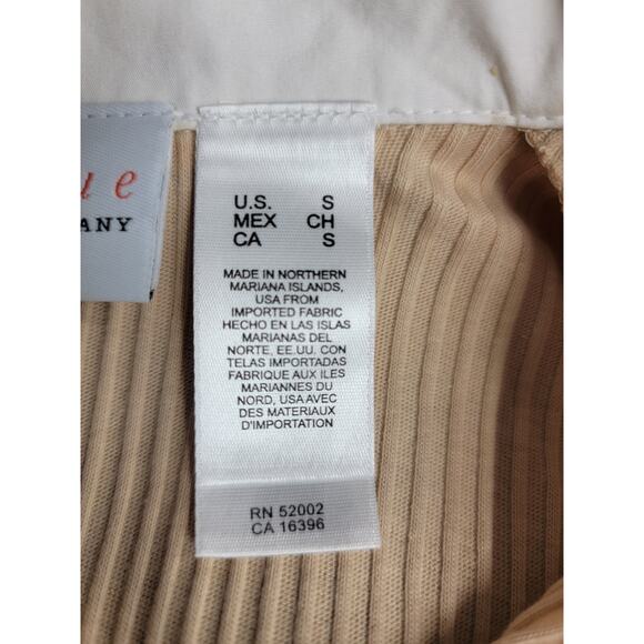 First Issue Liz Claiborne Co. Ribbed, Collared, Long Sleeve Top, Sz S, NWT - Picture 12 of 12